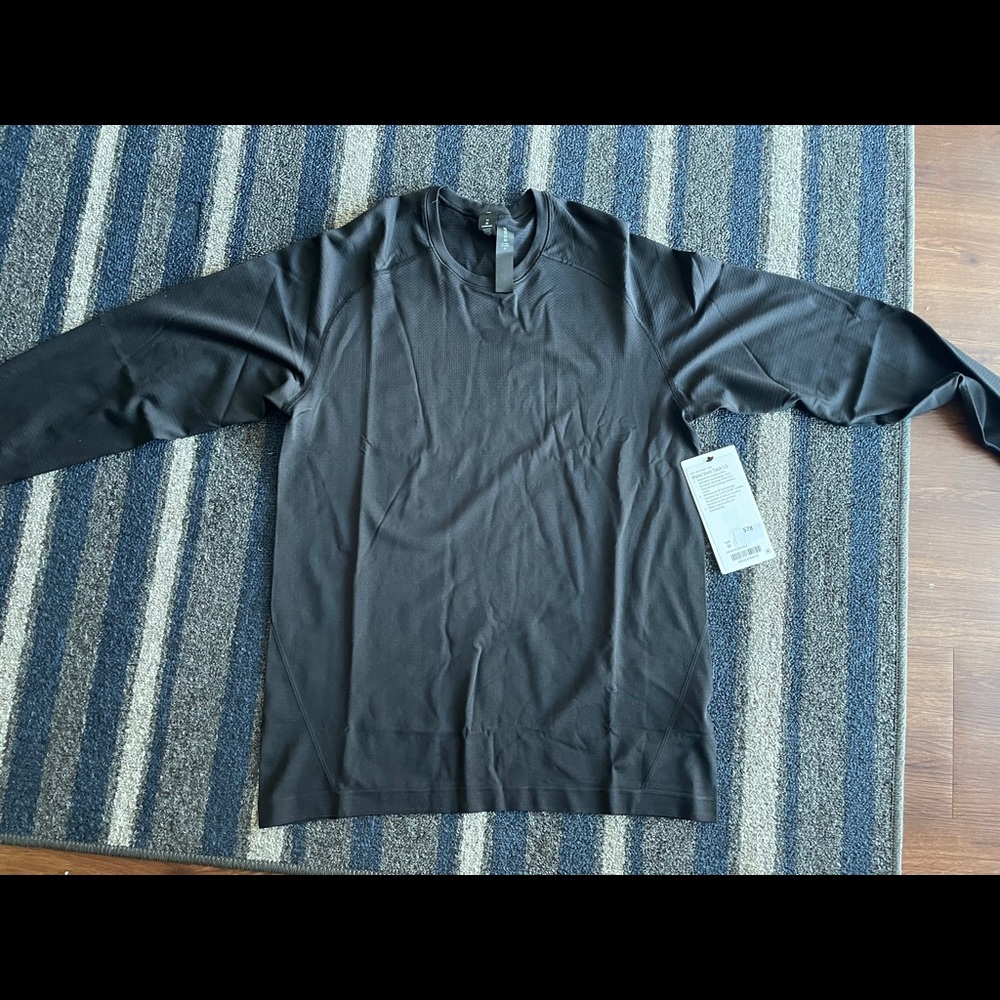 Lululemon Metal Vent Tech LS